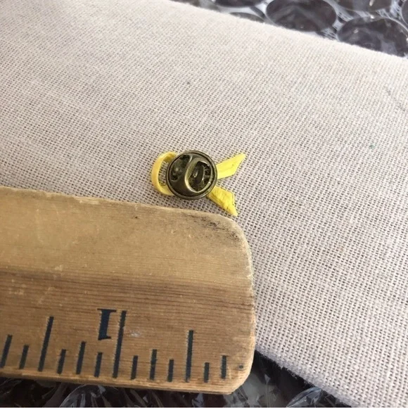 Yellow Ribbon Pin - Picture 3 of 3